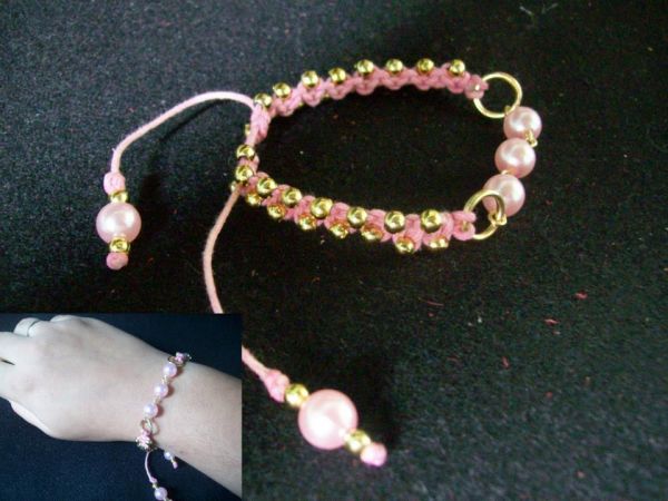 Pulseira rosa shambala com dourado